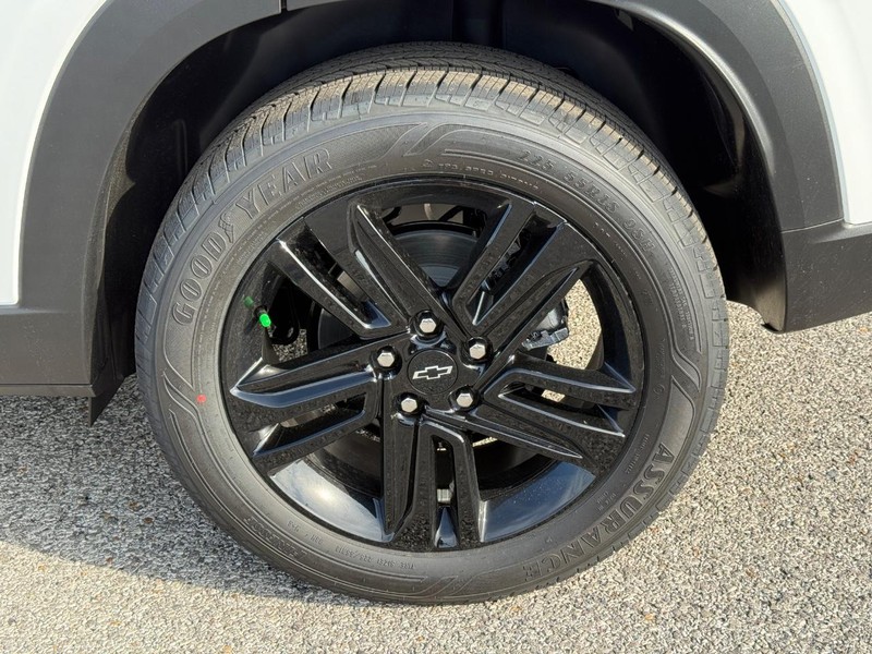 Chevrolet Trax Vehicle Full-screen Gallery Image 4