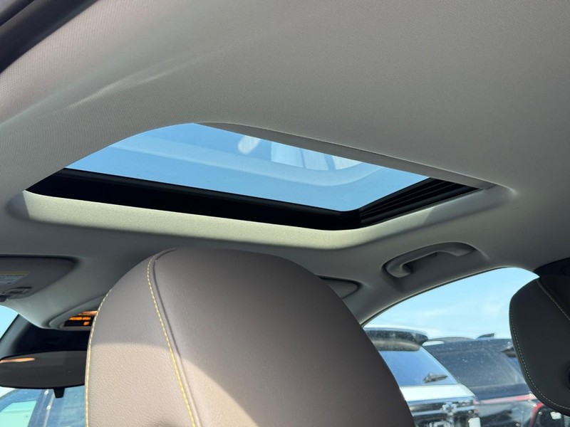 Chevrolet Trax Vehicle Full-screen Gallery Image 6