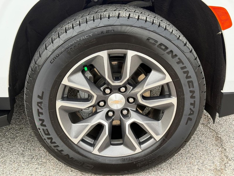 Chevrolet Tahoe Vehicle Full-screen Gallery Image 7