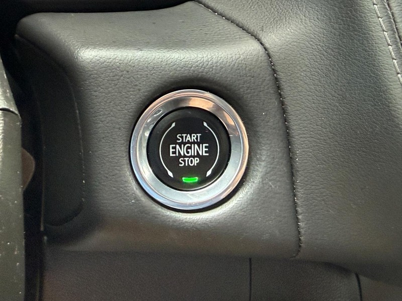 Chevrolet Tahoe Vehicle Full-screen Gallery Image 16