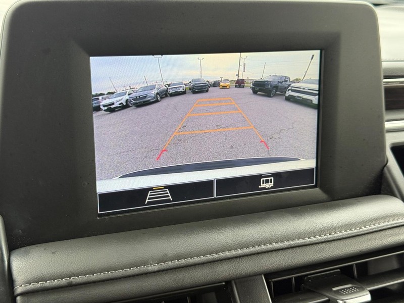 Chevrolet Tahoe Vehicle Full-screen Gallery Image 19