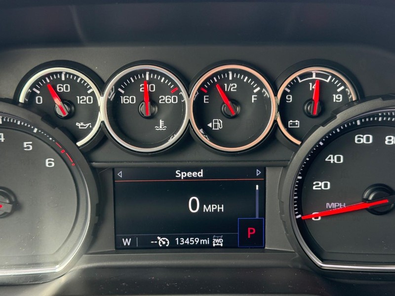 Chevrolet Tahoe Vehicle Full-screen Gallery Image 22