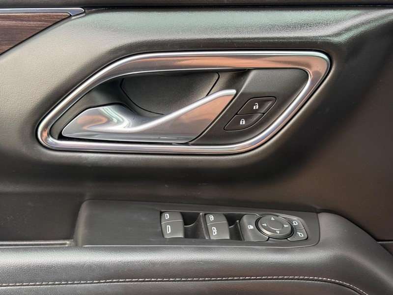 Chevrolet Tahoe Vehicle Full-screen Gallery Image 24