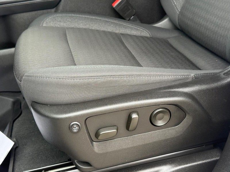 Chevrolet Tahoe Vehicle Full-screen Gallery Image 25