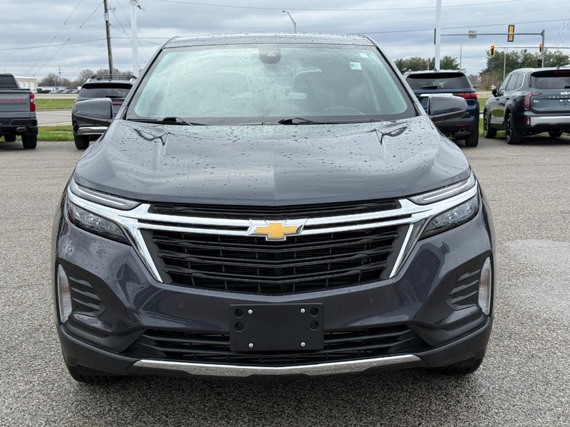 Chevrolet Equinox Vehicle Full-screen Gallery Image 9