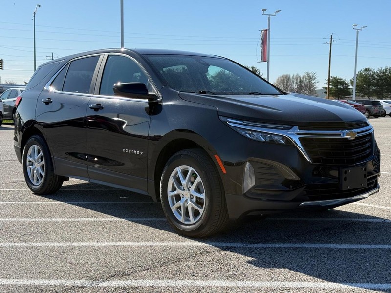 Chevrolet Equinox Vehicle Full-screen Gallery Image 8