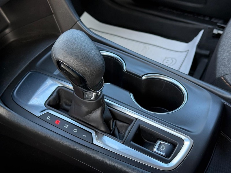 Chevrolet Equinox Vehicle Full-screen Gallery Image 19