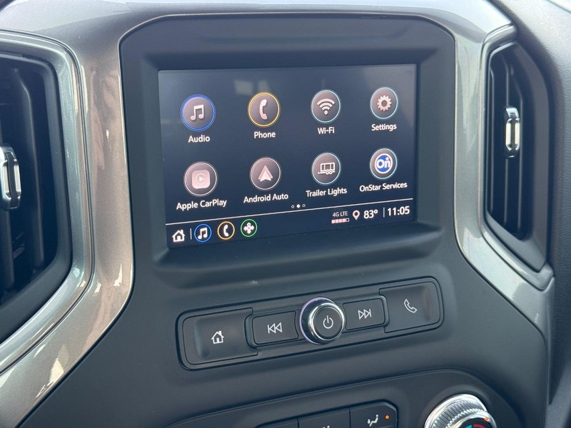 GMC Sierra 1500 Vehicle Full-screen Gallery Image 15