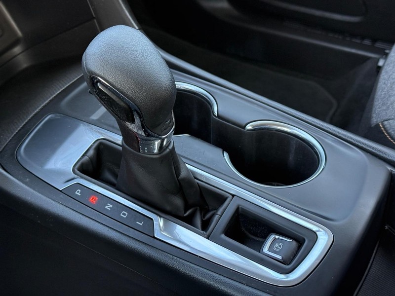 Chevrolet Equinox Vehicle Full-screen Gallery Image 20