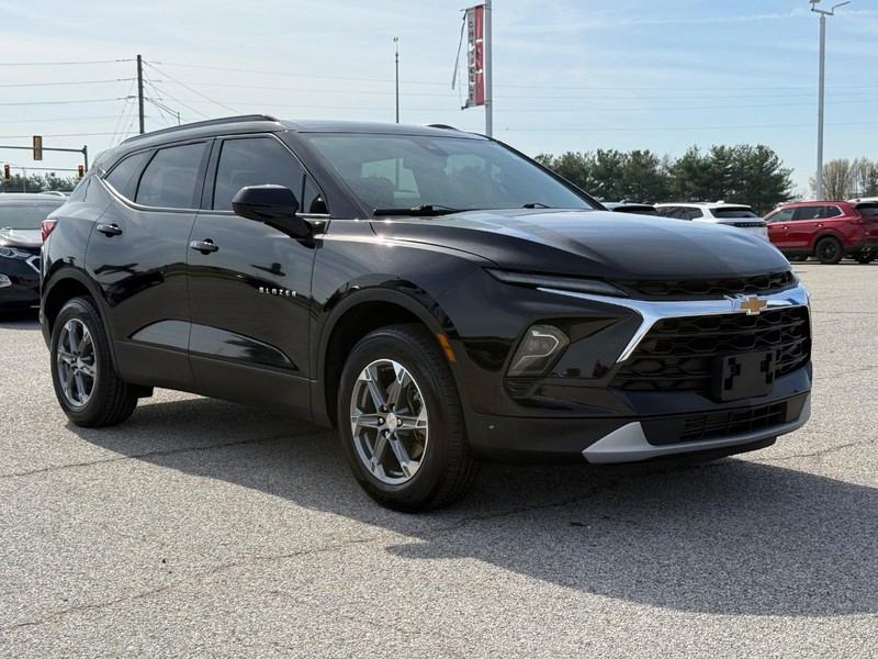 Chevrolet Blazer Vehicle Full-screen Gallery Image 08