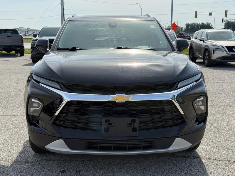 Chevrolet Blazer Vehicle Full-screen Gallery Image 09