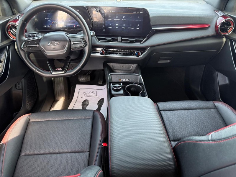 Chevrolet Equinox Vehicle Full-screen Gallery Image 12