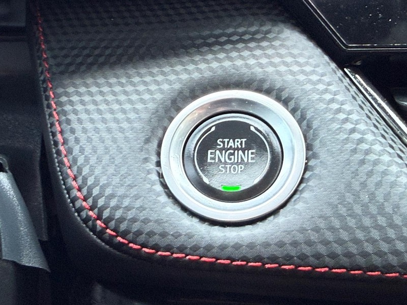 Chevrolet Equinox Vehicle Full-screen Gallery Image 16