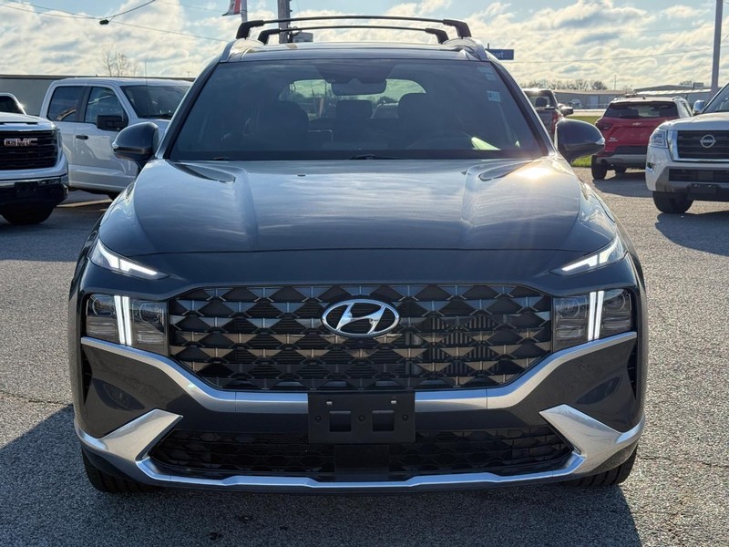Hyundai Santa Fe Vehicle Full-screen Gallery Image 9