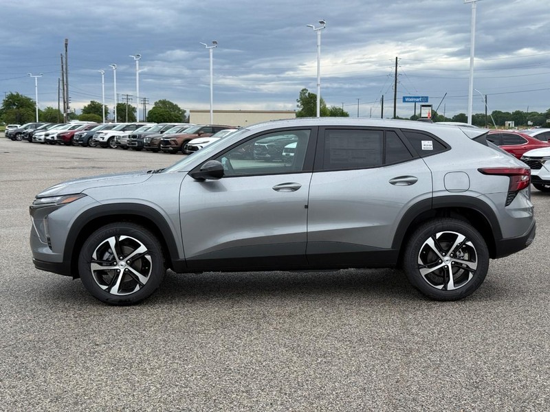 Chevrolet Trax Vehicle Full-screen Gallery Image 2
