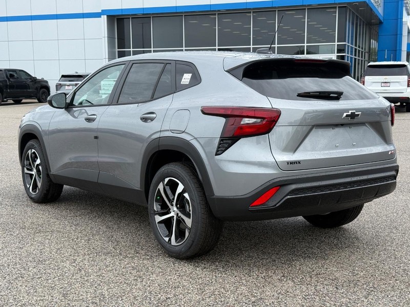 Chevrolet Trax Vehicle Full-screen Gallery Image 3