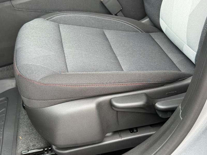 Chevrolet Trax Vehicle Full-screen Gallery Image 17