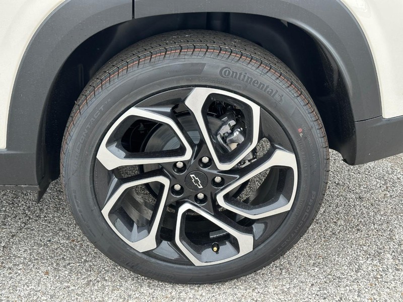 Chevrolet Trax Vehicle Full-screen Gallery Image 4