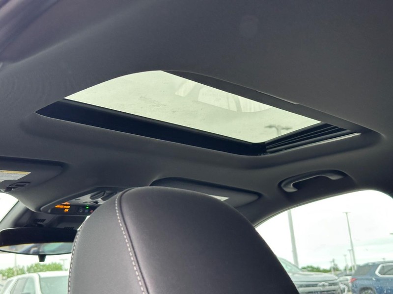 Chevrolet Trax Vehicle Full-screen Gallery Image 6