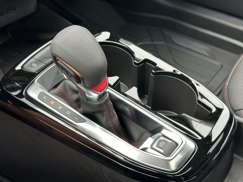Chevrolet Trax Vehicle Full-screen Gallery Image 15