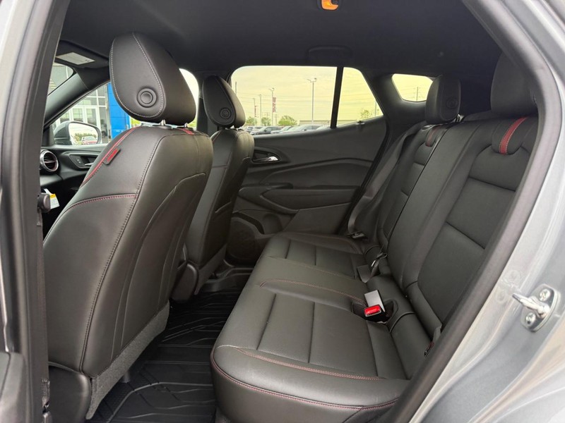 Chevrolet Trax Vehicle Full-screen Gallery Image 5