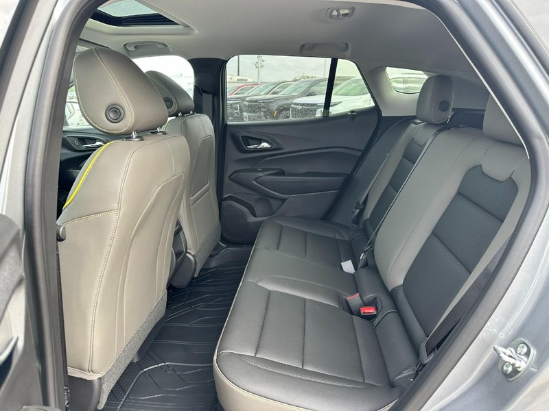 Chevrolet Trax Vehicle Full-screen Gallery Image 4