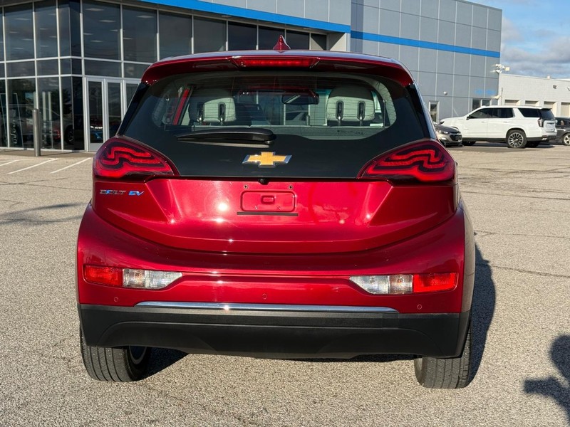 Chevrolet Bolt EV Vehicle Full-screen Gallery Image 4