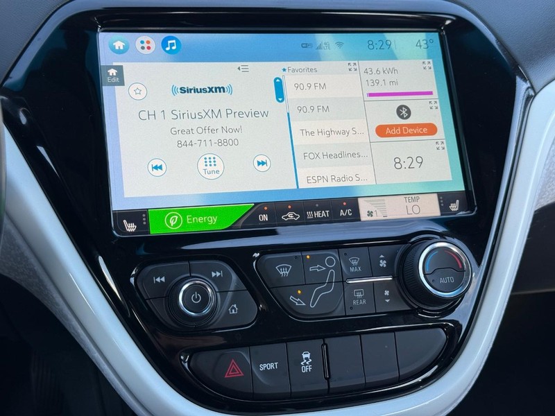 Chevrolet Bolt EV Vehicle Full-screen Gallery Image 16