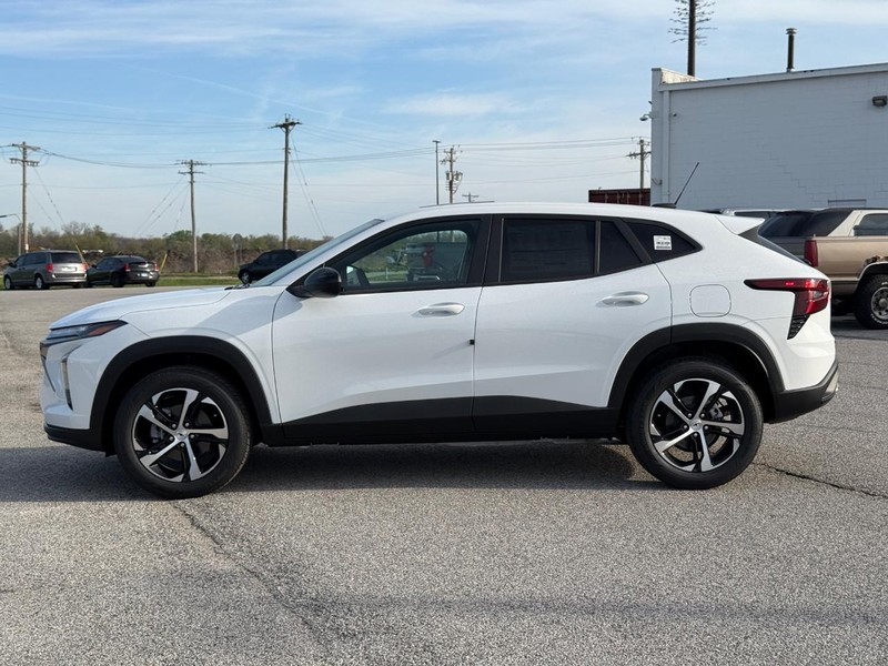 Chevrolet Trax Vehicle Full-screen Gallery Image 2