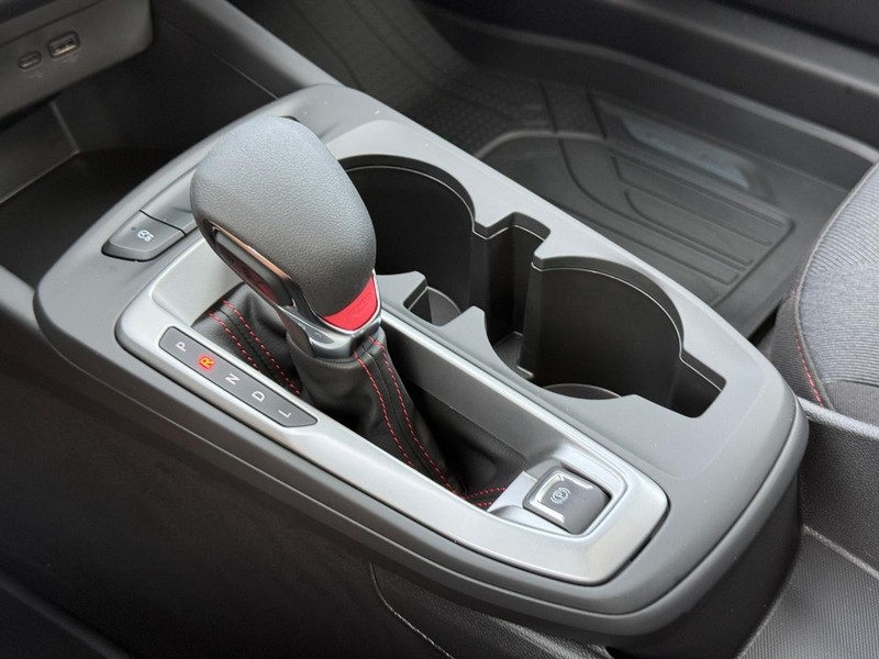 Chevrolet Trax Vehicle Full-screen Gallery Image 14