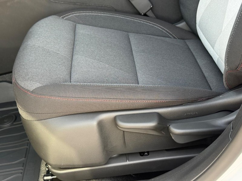 Chevrolet Trax Vehicle Full-screen Gallery Image 17
