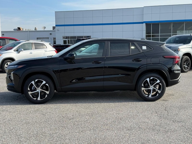 Chevrolet Trax Vehicle Full-screen Gallery Image 2