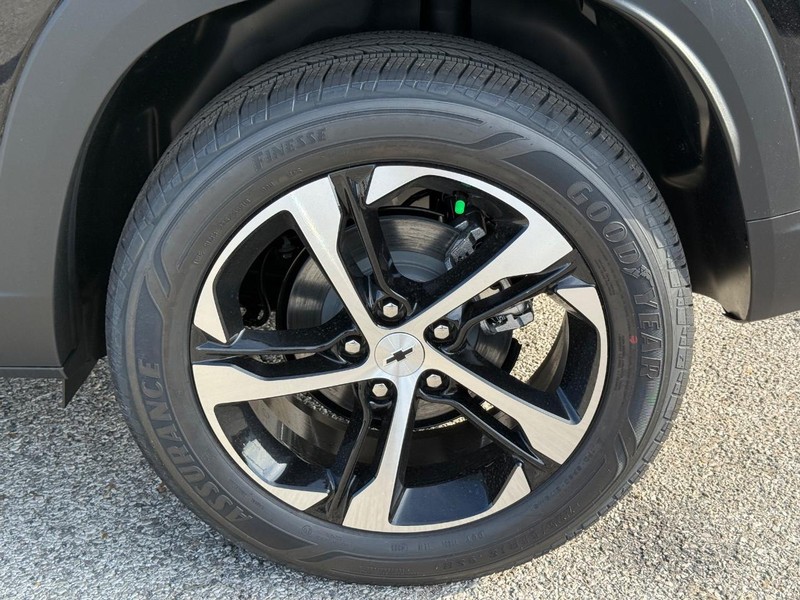 Chevrolet Trax Vehicle Full-screen Gallery Image 4