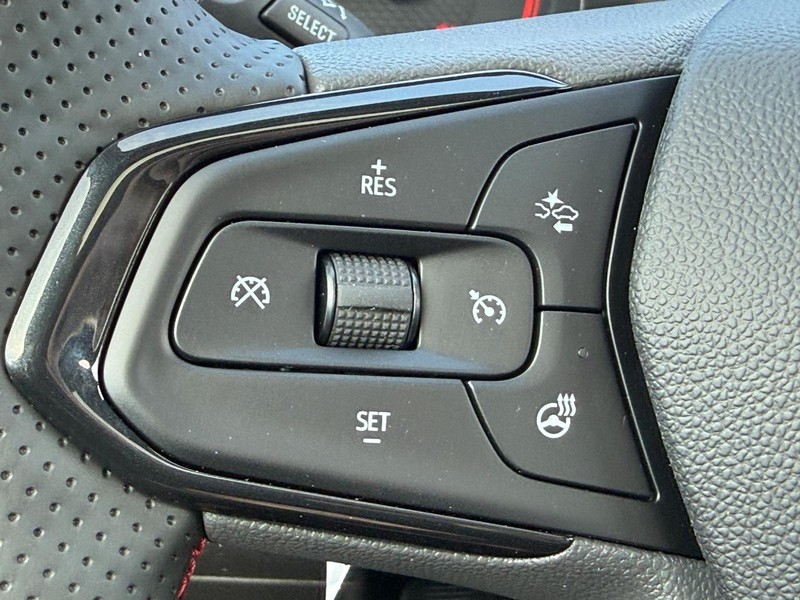 Chevrolet Trax Vehicle Full-screen Gallery Image 9