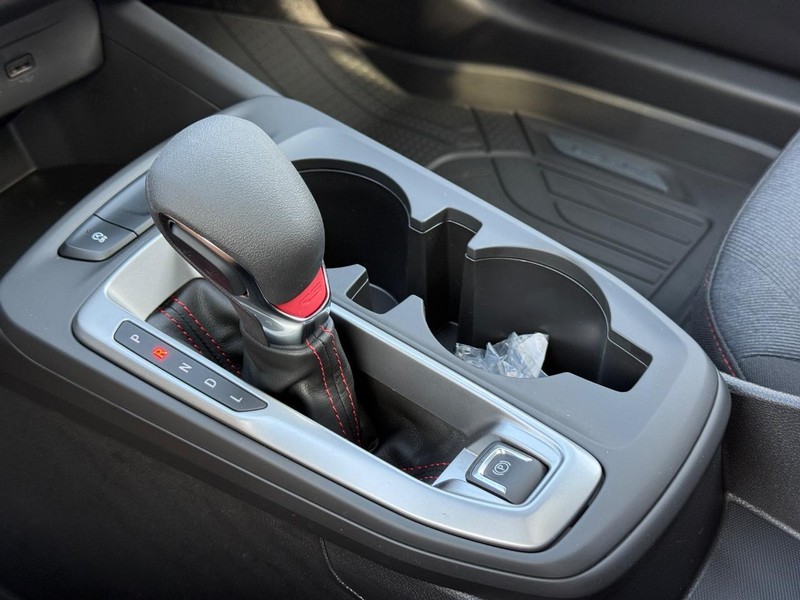 Chevrolet Trax Vehicle Full-screen Gallery Image 14