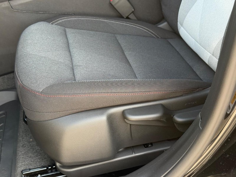 Chevrolet Trax Vehicle Full-screen Gallery Image 17