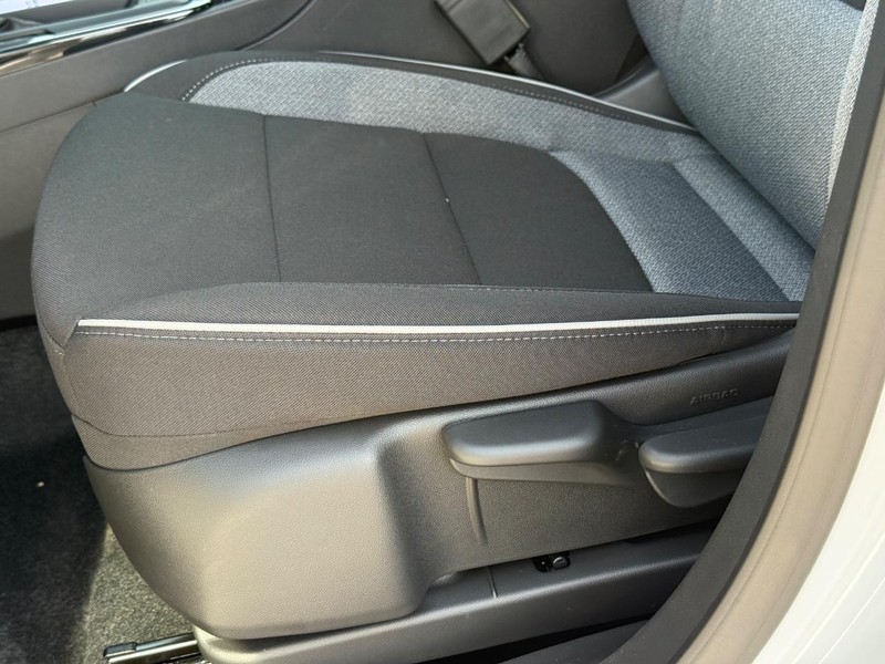Chevrolet TrailBlazer Vehicle Full-screen Gallery Image 17