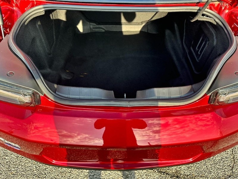 Chevrolet Camaro Vehicle Full-screen Gallery Image 5