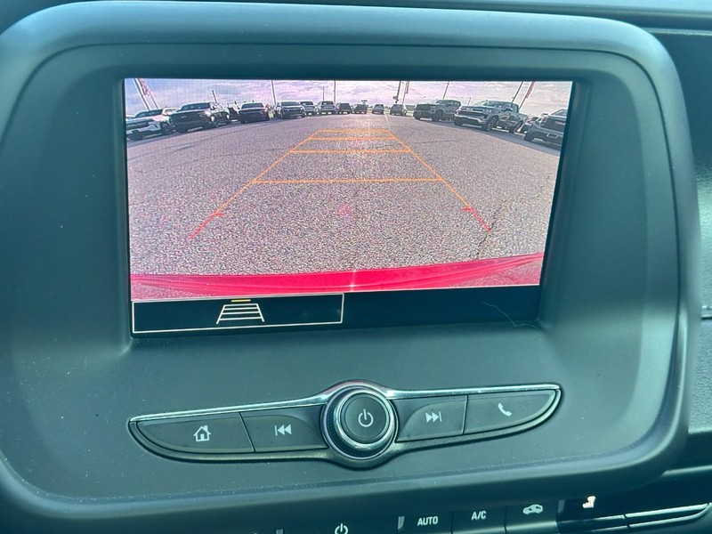 Chevrolet Camaro Vehicle Full-screen Gallery Image 19