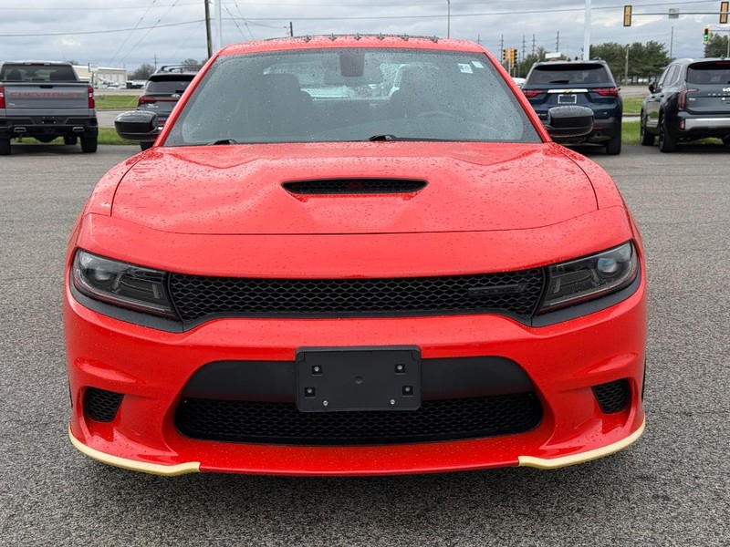 Dodge Charger Vehicle Full-screen Gallery Image 9