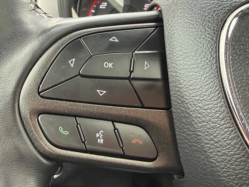 Dodge Charger Vehicle Full-screen Gallery Image 14