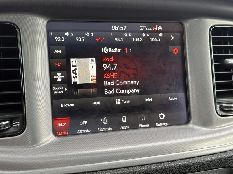 Dodge Charger Vehicle Full-screen Gallery Image 16