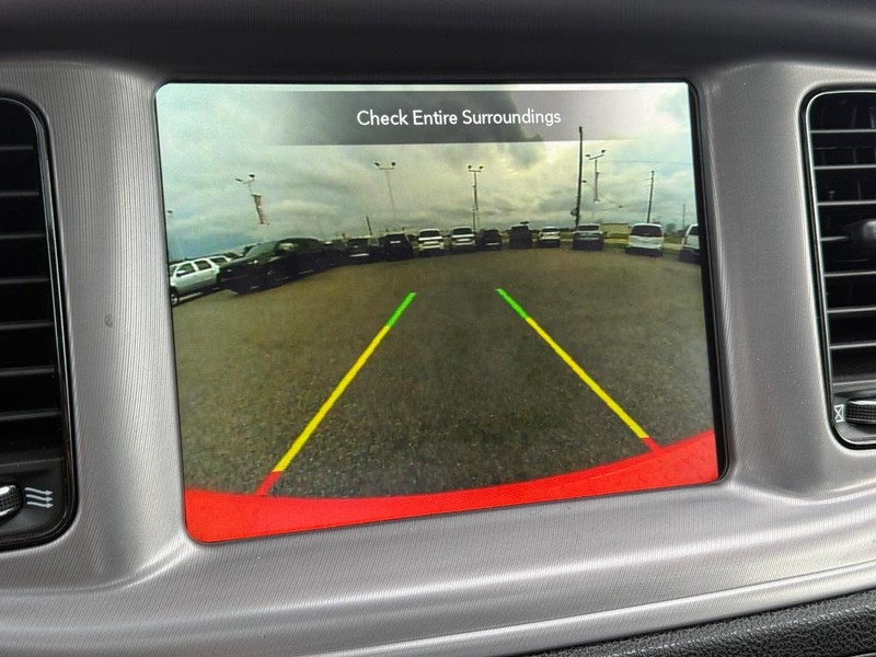 Dodge Charger Vehicle Full-screen Gallery Image 17