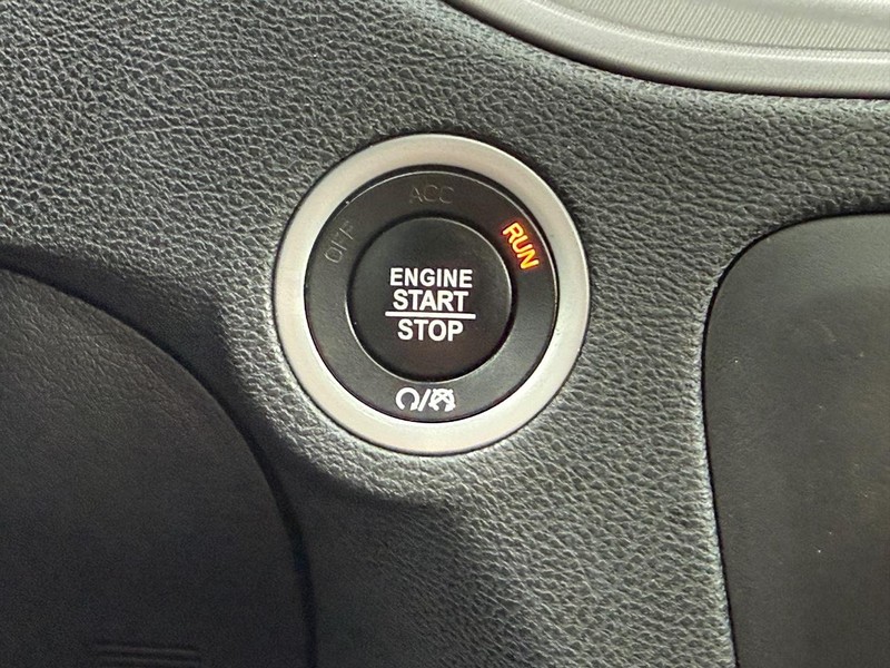 Dodge Charger Vehicle Full-screen Gallery Image 19