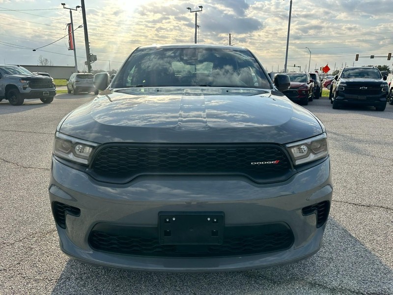 Dodge Durango Vehicle Full-screen Gallery Image 9