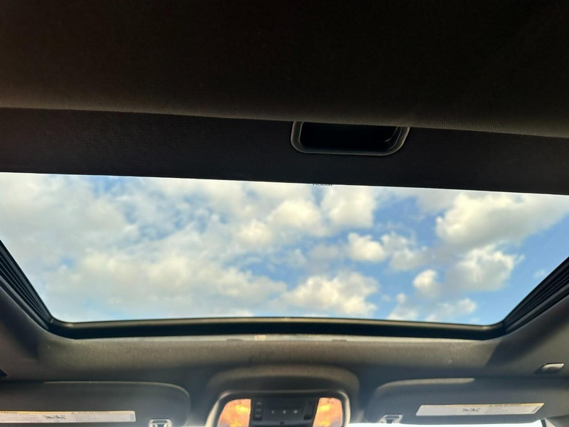 Dodge Durango Vehicle Full-screen Gallery Image 11