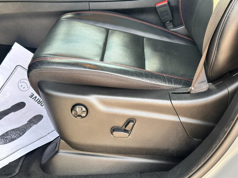 Dodge Durango Vehicle Full-screen Gallery Image 18