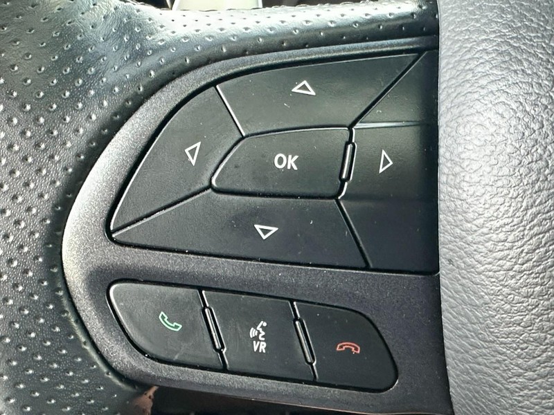 Dodge Durango Vehicle Full-screen Gallery Image 19