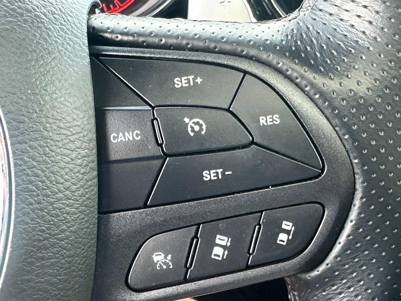 Dodge Durango Vehicle Full-screen Gallery Image 20