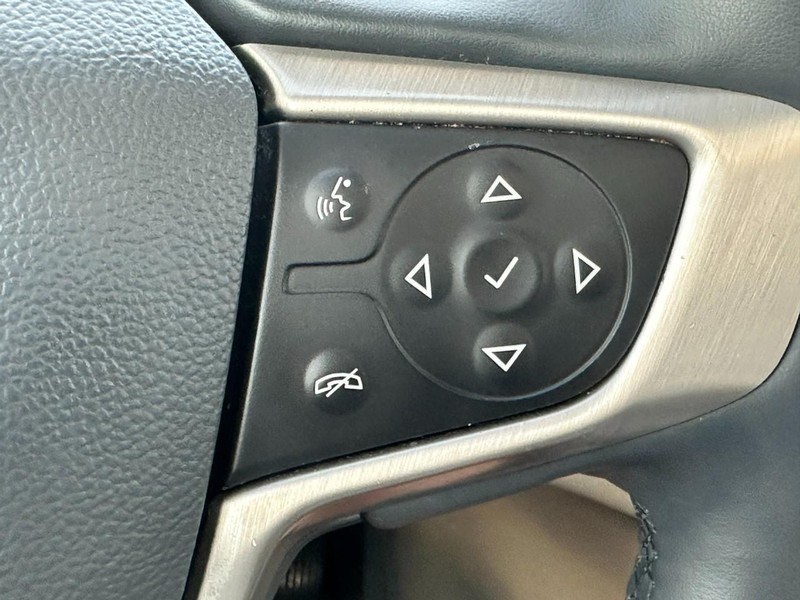 GMC Terrain Vehicle Full-screen Gallery Image 21